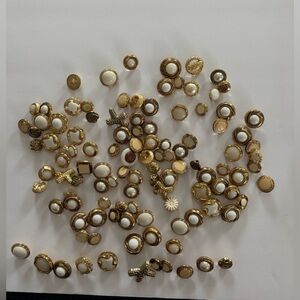Crafting Lot 100 Plus Gold Faux Pearl Fun Buttons Repurpose Craft Various Sizes